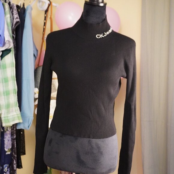 Calvin Klein Black long sleeve - Picture 1 of 3